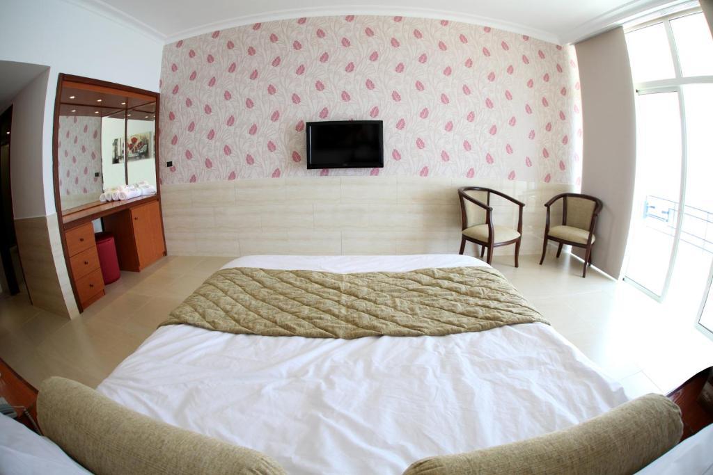 Sawary Beach Hotel Batroûn Pokoj fotografie