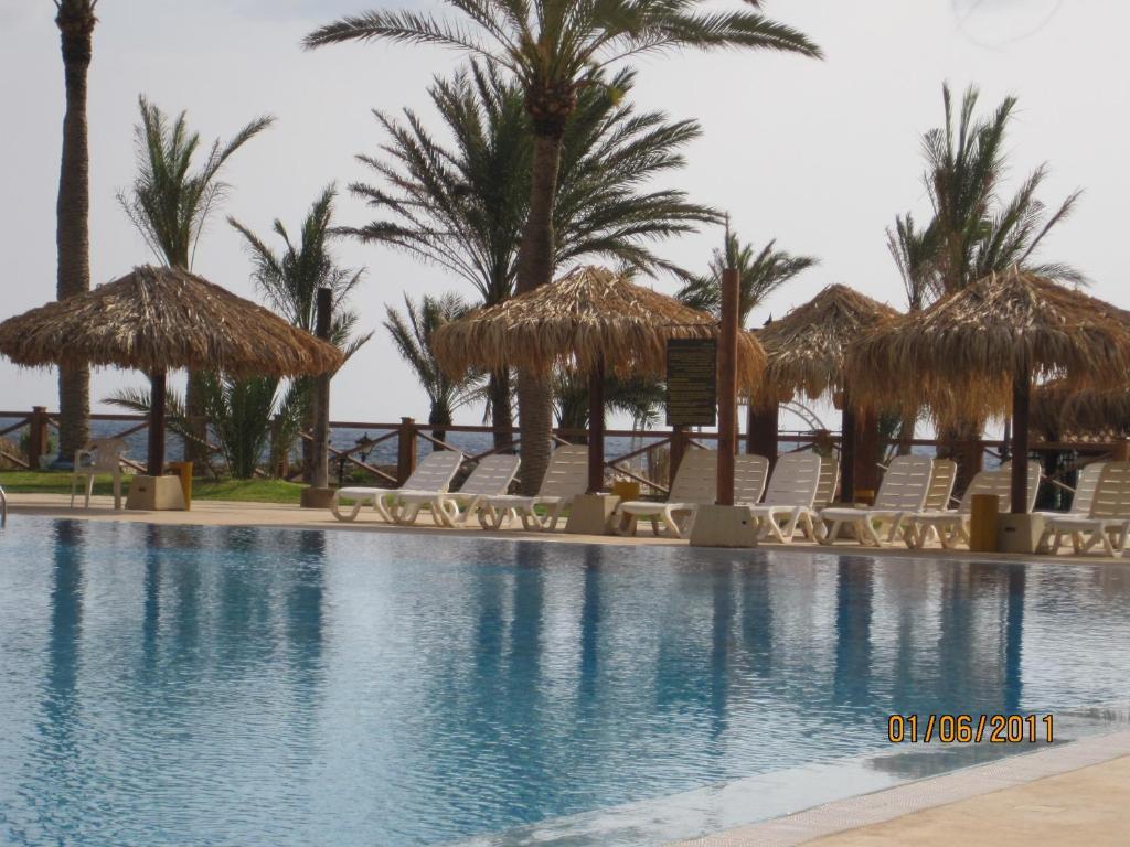 Sawary Beach Hotel Batroûn Exteriér fotografie