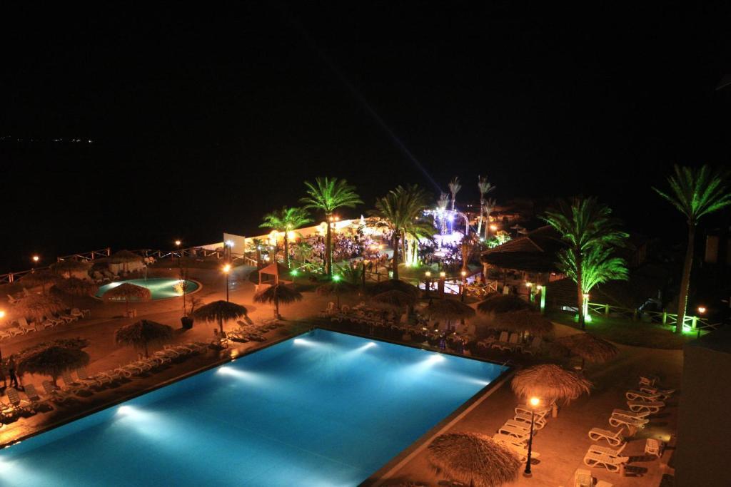 Sawary Beach Hotel Batroûn Exteriér fotografie