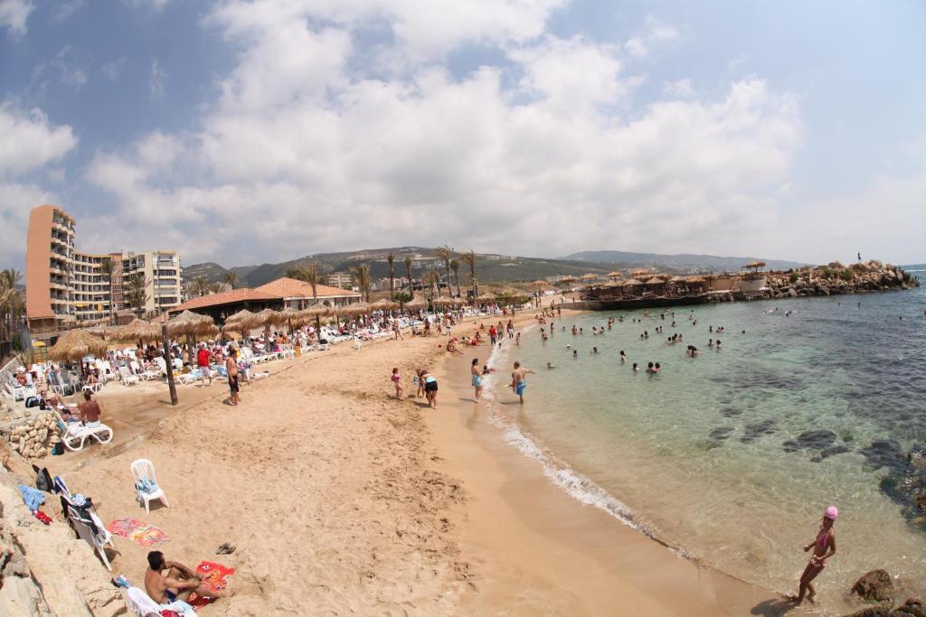 Sawary Beach Hotel Batroûn Exteriér fotografie